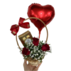 Cestinha com Rosas Vermelhas, Balão, e Ferrero Rocher 8 Unidades