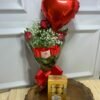 Kit - Buquê de 3 Rosas Vermelhas, Balão e Ferrero Rocher 8 Unidades