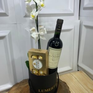 Orquídea em Box Com Vinho D.V Catena e Ferrero Rocher 8 Unidades