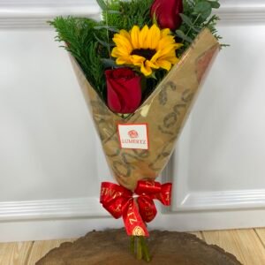 Buquê de 2 Rosas Vermelhas e 1 Girassol