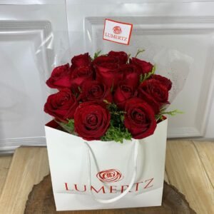 Alternative view of Buquê Na Sacola - 15 Rosas Vermelhas
