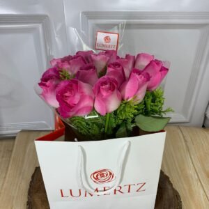 Alternative view of Buquê Na Sacola - 15 Rosas Cor-De-Rosa