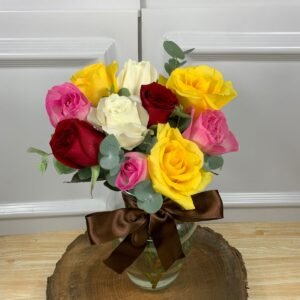 Alternative view of Vidro - Arranjo Alto de 10 Rosas Coloridas