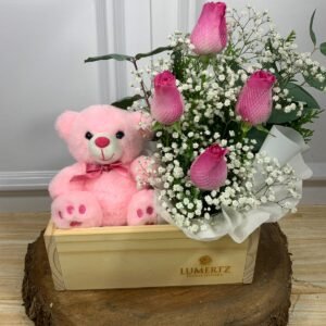 Kit Maternidade - "É Uma Menina!" - Urso 12cm e Arranjo em Tons Cor-de-Rosa