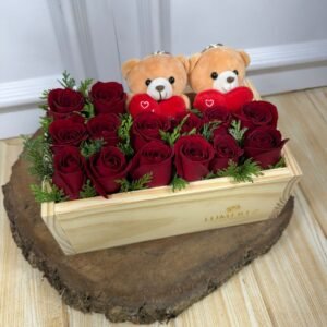 Box Madeira Dupla Amorosa - 14 Rosas Vermelhas Com Dois Ursinhos