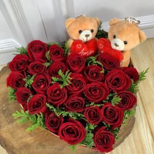 Alternative view of Box Coração Grande - 24 Rosas e 2 Ursinhos