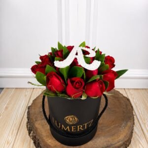 Box de 18 Rosas Vermelhas - Com Letra Inicial (Escolha a Letra)